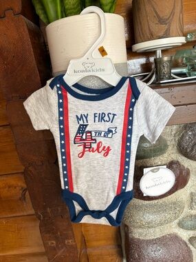 NWT Newborn baby Koala Kids first Fourth of July, red white and blue onesie